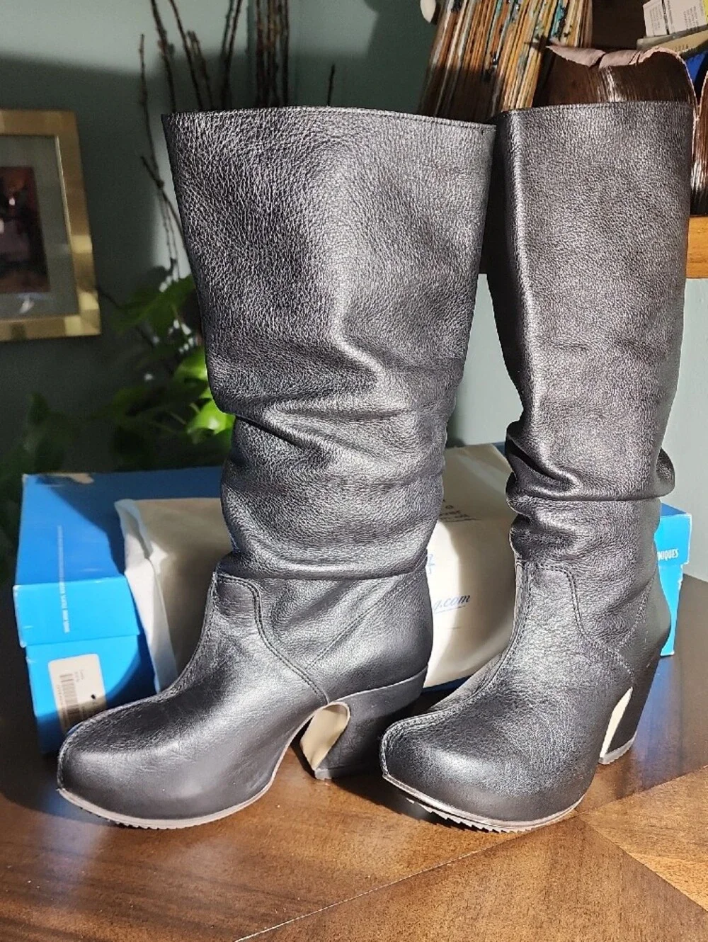 John Fluevog VOLUNTEER Sanaton Garbo Black Size 7. Rare And Discontinued - Picture 2 of 9